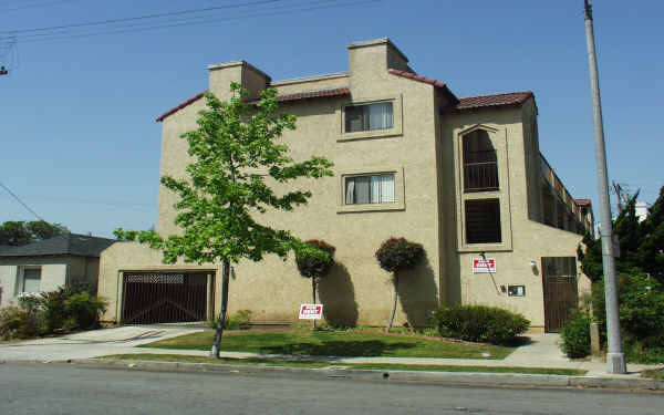 1045 Grand Ave in Long Beach, CA - Building Photo - Building Photo