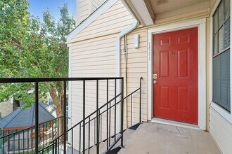 2750 Holly Hall St, Unit 1711 in Houston, TX - Building Photo - Building Photo