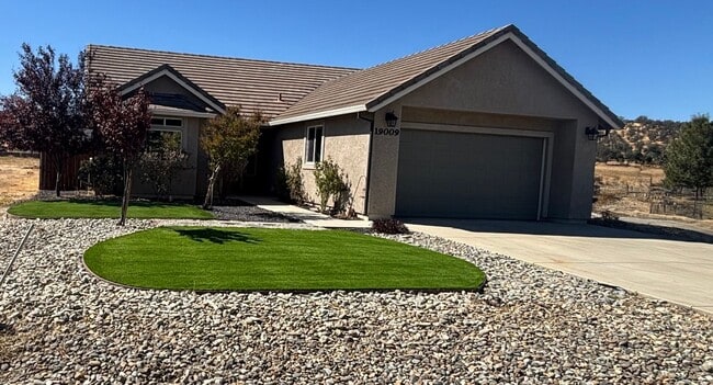 300 1st St in Cottonwood, CA - Building Photo - Building Photo