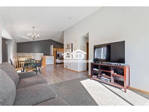 25659 Forest Blvd Ct in Wyoming, MN - Building Photo - Building Photo