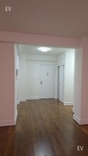 219 E 69th St in New York, NY - Building Photo - Building Photo