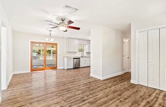 194 Coral Dr SW in Fort Walton Beach, FL - Building Photo - Building Photo