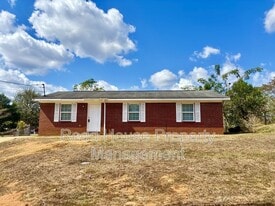 105 Nann St in Enterprise, AL - Building Photo