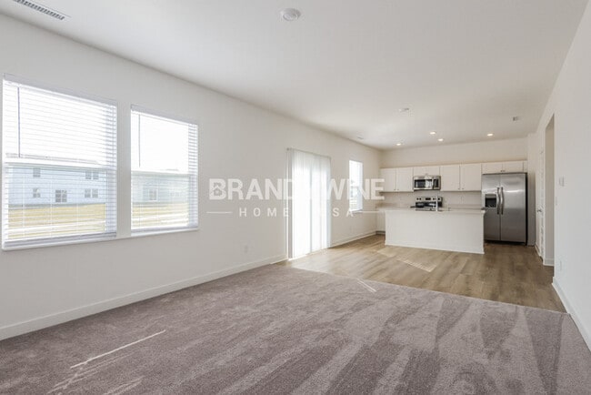 10249 Eagleton Pl in Indianapolis, IN - Foto de edificio - Building Photo