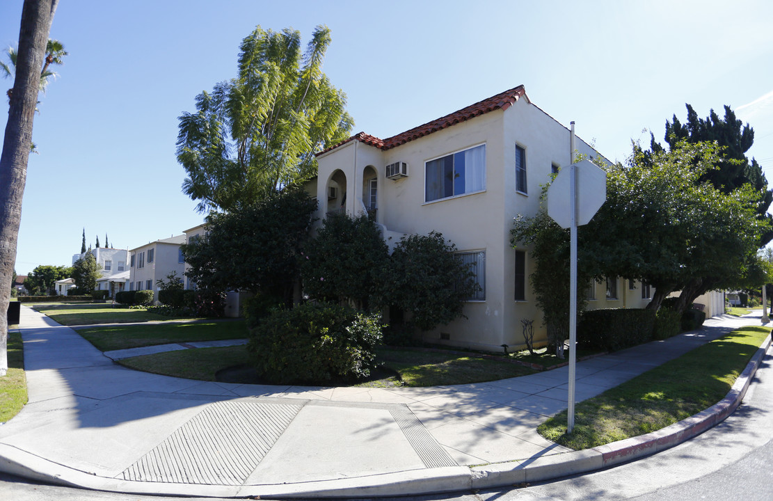 740 W Glenoaks Blvd in Glendale, CA - Building Photo