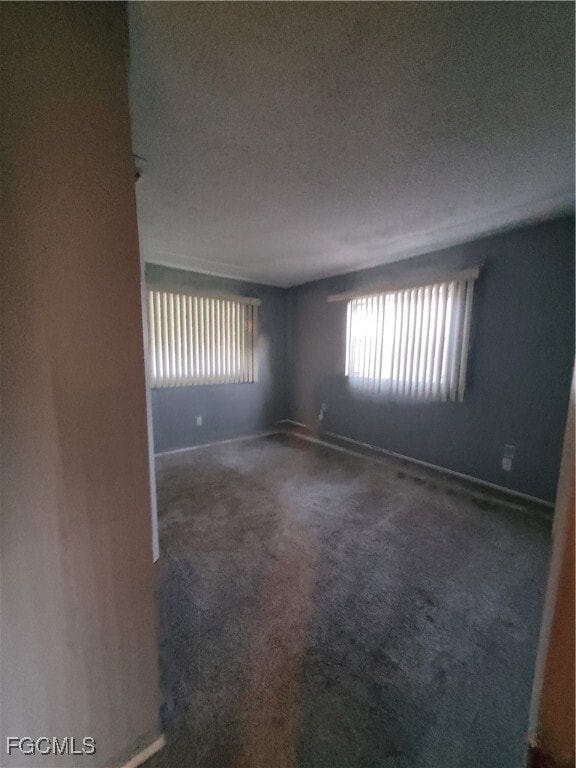 property at 1865 Lavonia Ln