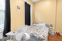 2018 E York St photo'