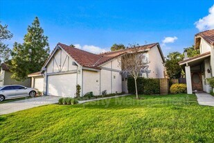 15845 Rosehaven Ln in Santa Clarita, CA - Building Photo