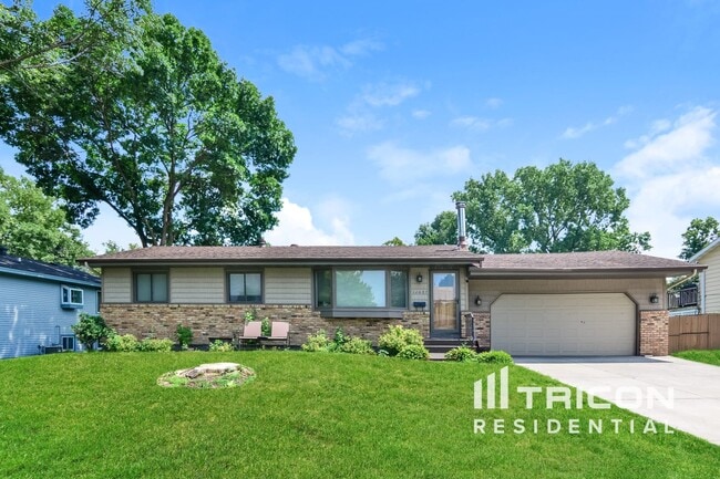 property at 12607 Joppa Ave S