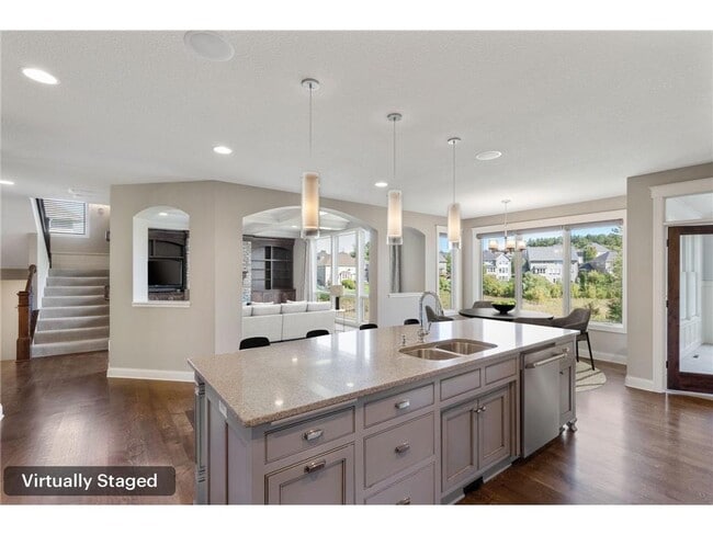 5510 Upland Ln N in Plymouth, MN - Building Photo - Building Photo