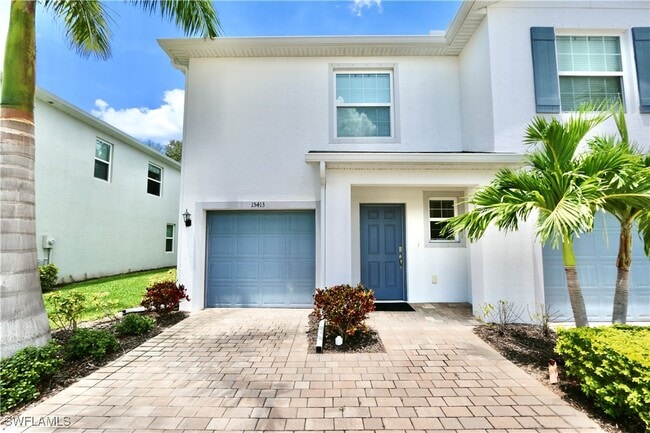 15413 Wildflower Cir in Naples, FL - Building Photo - Building Photo