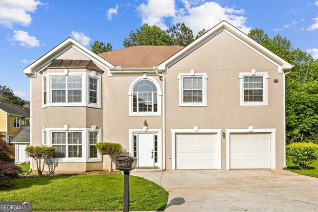 property at 2364 Fallbrook Ct
