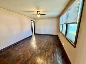 1011 Parklane St NW in Huntsville, AL - Building Photo - Building Photo