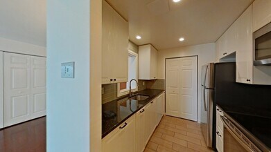 25 Greentree Ln in Weymouth, MA - Building Photo - Building Photo