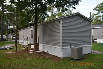 8774 Nussbaum Dr in Jacksonville, FL - Building Photo - Building Photo