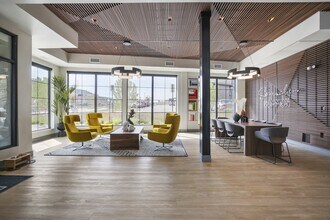 Aurum in Golden, CO - Foto de edificio - Building Photo