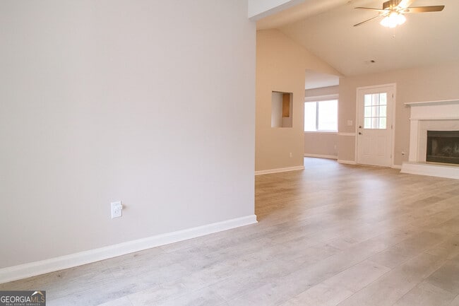 8596 Guthrie Dr in Riverdale, GA - Building Photo - Building Photo