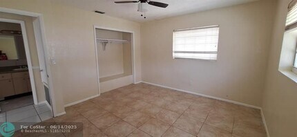4781 NW 41st Pl in Lauderdale Lakes, FL - Building Photo - Building Photo