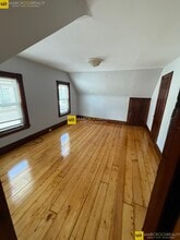 68 Willow Ave, Unit 1 in Somerville, MA - Building Photo - Building Photo