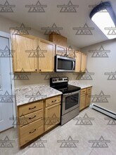 2400 Grumman St-Unit -#B in North Pole, AK - Building Photo - Building Photo