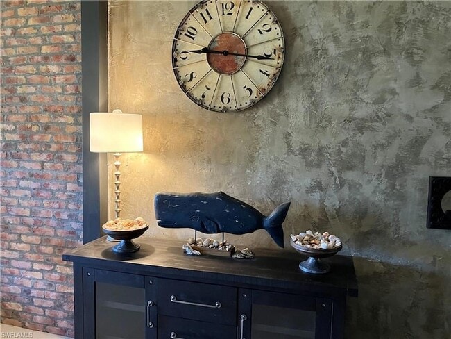 4180 Looking Glass Ln in Naples, FL - Foto de edificio - Building Photo