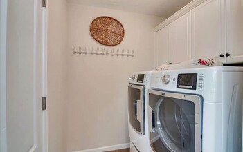 225 Full Cir Dr in Evans, GA - Building Photo - Building Photo