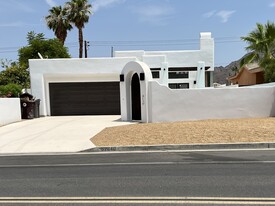 52640 Avenida Juarez