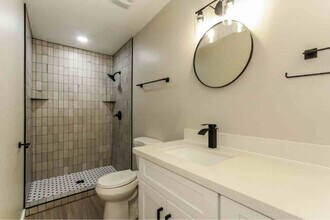 98163 W Magdalena Dr in Tempe, AZ - Building Photo - Building Photo