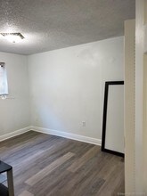 5701 W 25th Ct-Unit -112 in Hialeah, FL - Foto de edificio - Building Photo