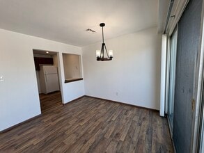 6640 Pearl Rd, Unit 604 in Cleveland, OH - Building Photo - Building Photo