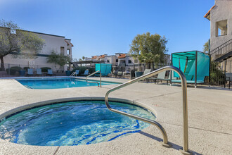 Vertical East Apartments in Tucson, AZ - Building Photo - Building Photo