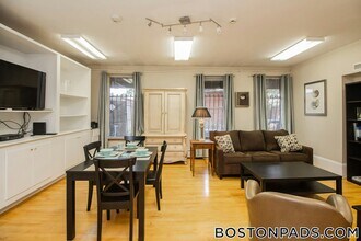 290 Beacon St, Unit 3 in Boston, MA - Foto de edificio - Building Photo