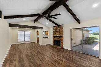 1037 Alicia Ln in Lancaster, TX - Building Photo - Building Photo