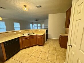 205 Bluebonnet Tr in Leander, TX - Building Photo - Building Photo