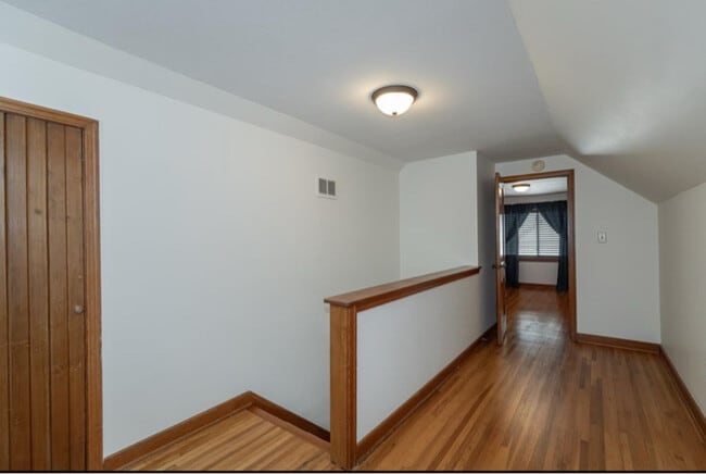 property at 1015 8th Ave NW
