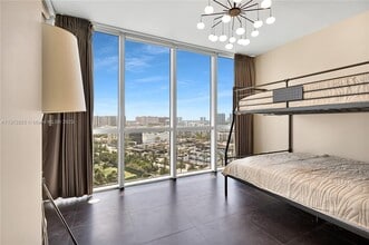 18201 Collins Ave, Unit 1507 in Sunny Isles Beach, FL - Building Photo - Building Photo