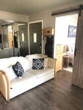 9640 W Chatfield Ave in Littleton, CO - Building Photo - Building Photo