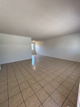 1108 E Fort Lowell Rd in Tucson, AZ - Foto de edificio - Building Photo