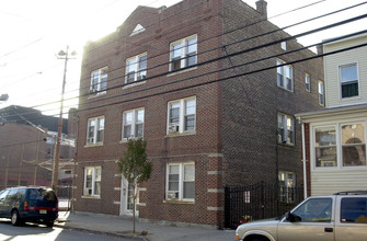 630-632 N 6th St in Newark, NJ - Building Photo - Building Photo