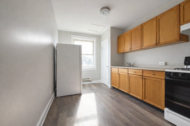 3535 Lyndale Ave in Baltimore, MD - Building Photo - Building Photo