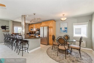 561 Bayshore Dr in Fort Lauderdale, FL - Building Photo - Building Photo