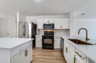 4912 Pacific Wy Dr in Frisco, TX - Building Photo - Building Photo