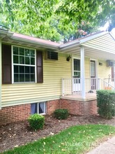 303 N School Pl in Dallastown, PA - Building Photo - Building Photo