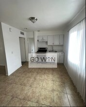 2619 E Portland St-Unit -Unit B in Phoenix, AZ - Building Photo - Building Photo