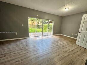 687 SW 10th St in Homestead, FL - Building Photo - Building Photo