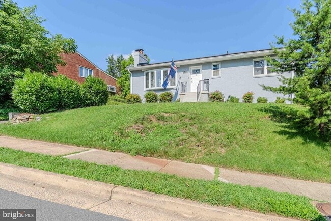 942 McKinley Rd in Arlington, VA - Building Photo - Building Photo