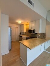 118 W Green in Vestavia Hills, AL - Foto de edificio - Building Photo