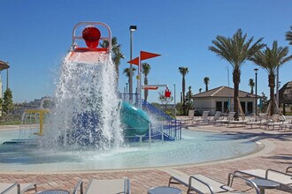 994 Splash Shot Pl in Davenport, FL - Building Photo - Building Photo
