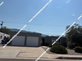2108 Muriel St NE in Albuquerque, NM - Building Photo