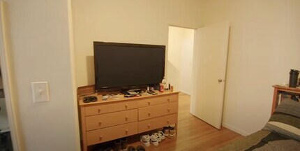 6 Hingham St, Unit 6A in Cambridge, MA - Foto de edificio - Building Photo